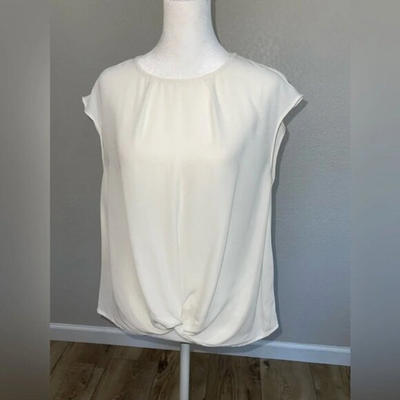 Banana Republic - Picture 1 of 7